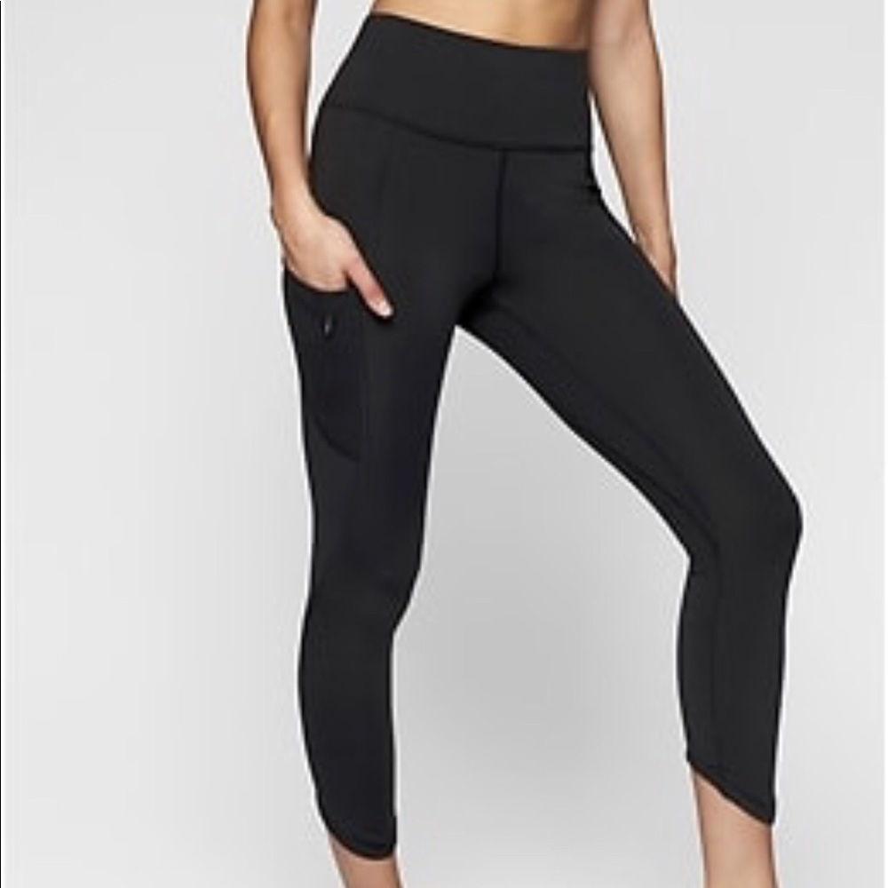 Athleta Sculptek Capris
